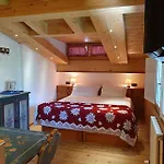Cristallo فندق مبيت وإفطار 3*